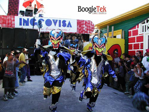El Carnaval Mocano 2001 en Republica Dominicana.
