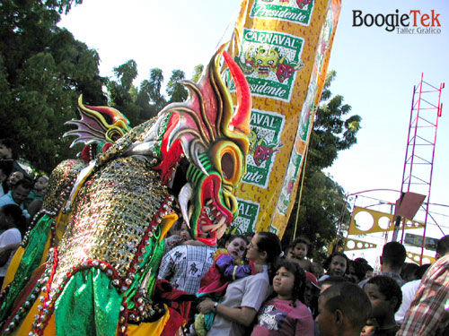 El Carnaval Mocano 2001 en Republica Dominicana.