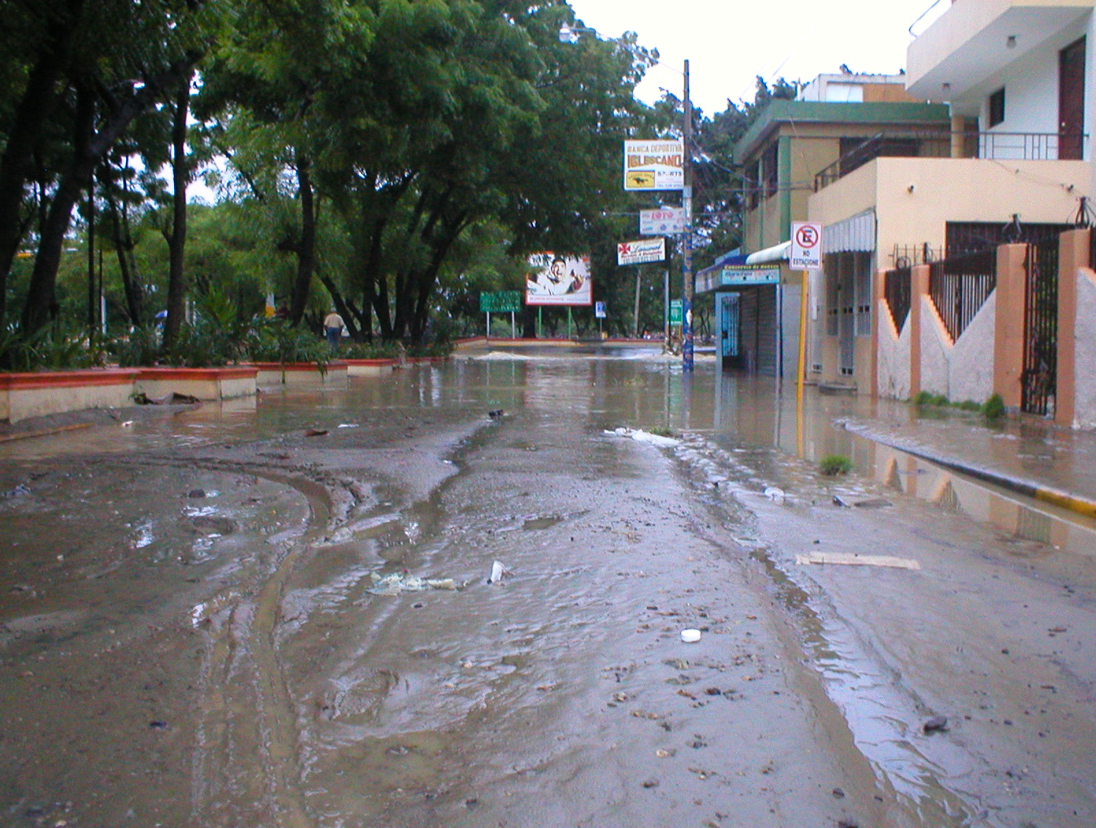 Fotos tormenta tropical Olga Area de Santiago, Republica Dominicana Diciembre 12 2007