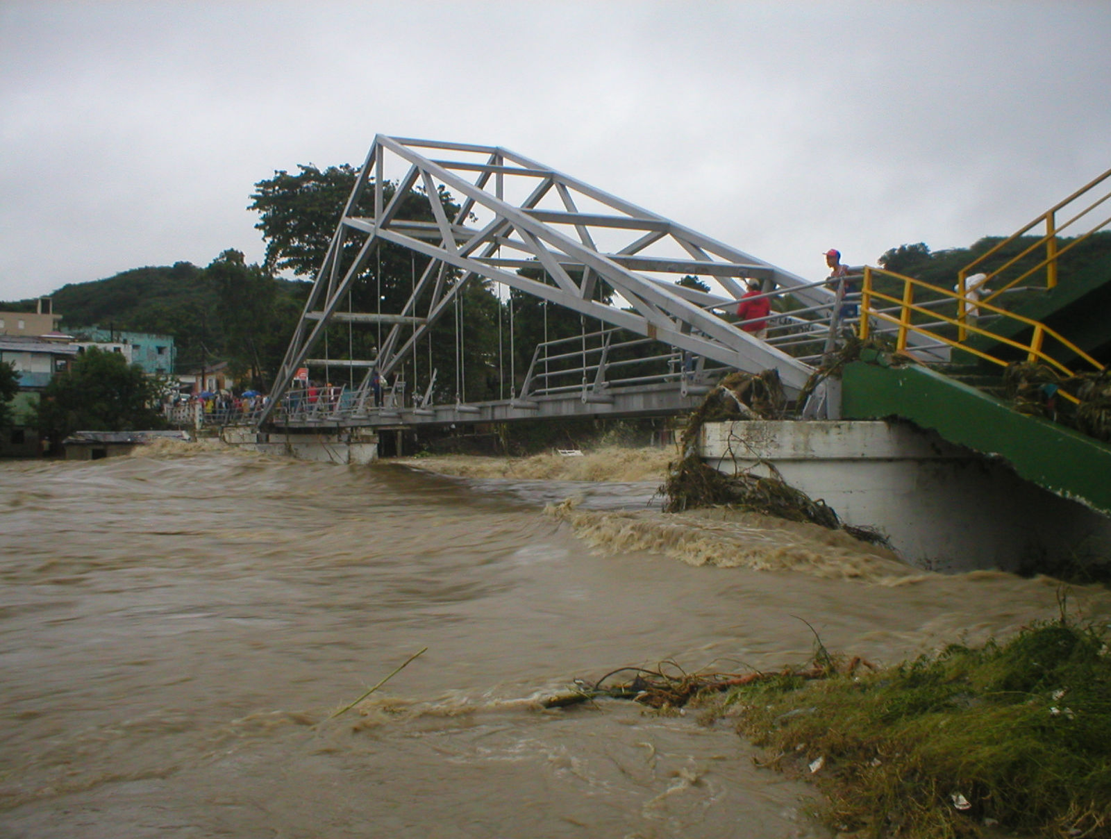 Fotos tormenta tropical Olga Area de Santiago, Republica Dominicana Diciembre 12 2007
