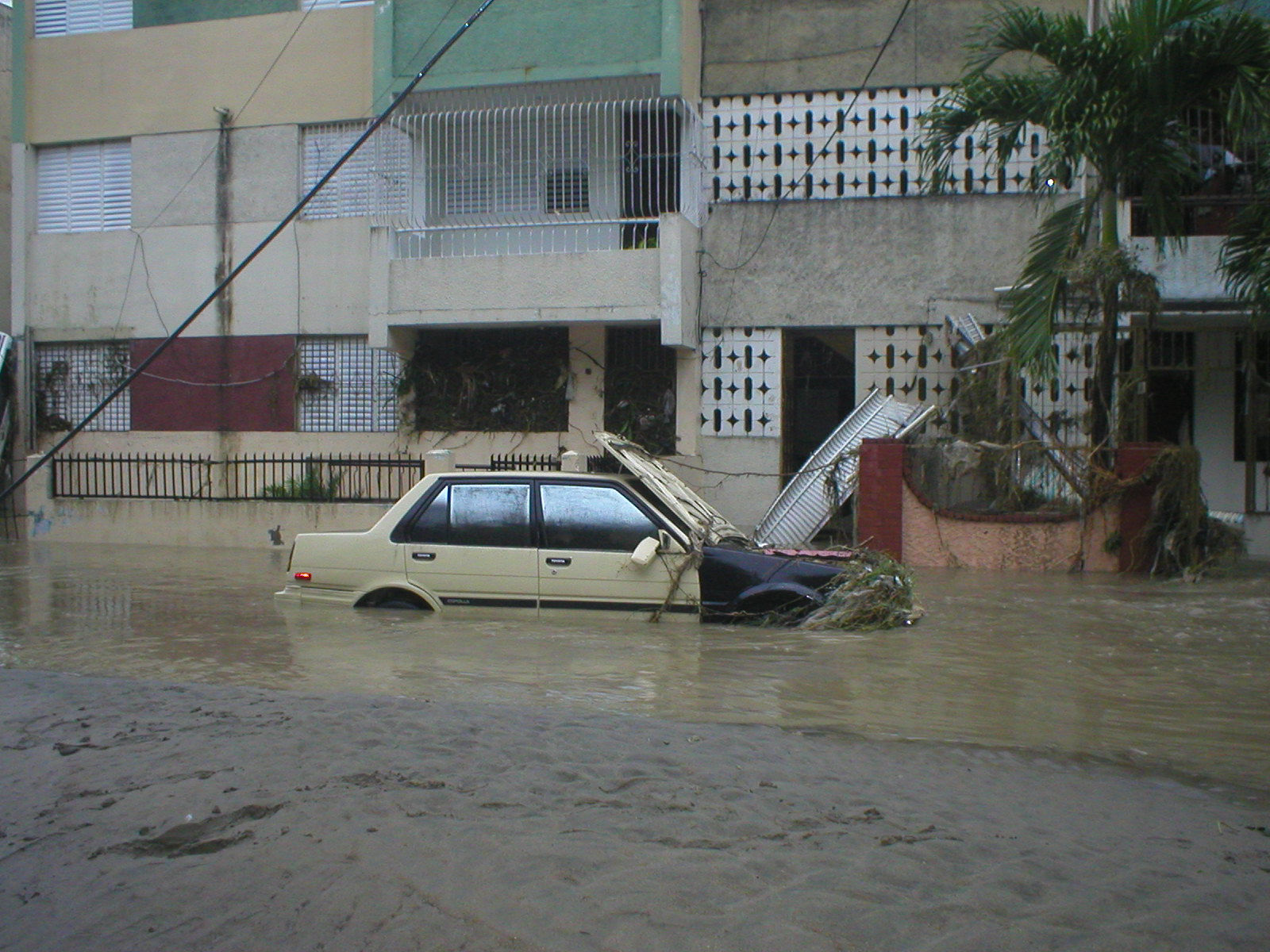 Fotos tormenta tropical Olga Area de Santiago, Republica Dominicana Diciembre 12 2007