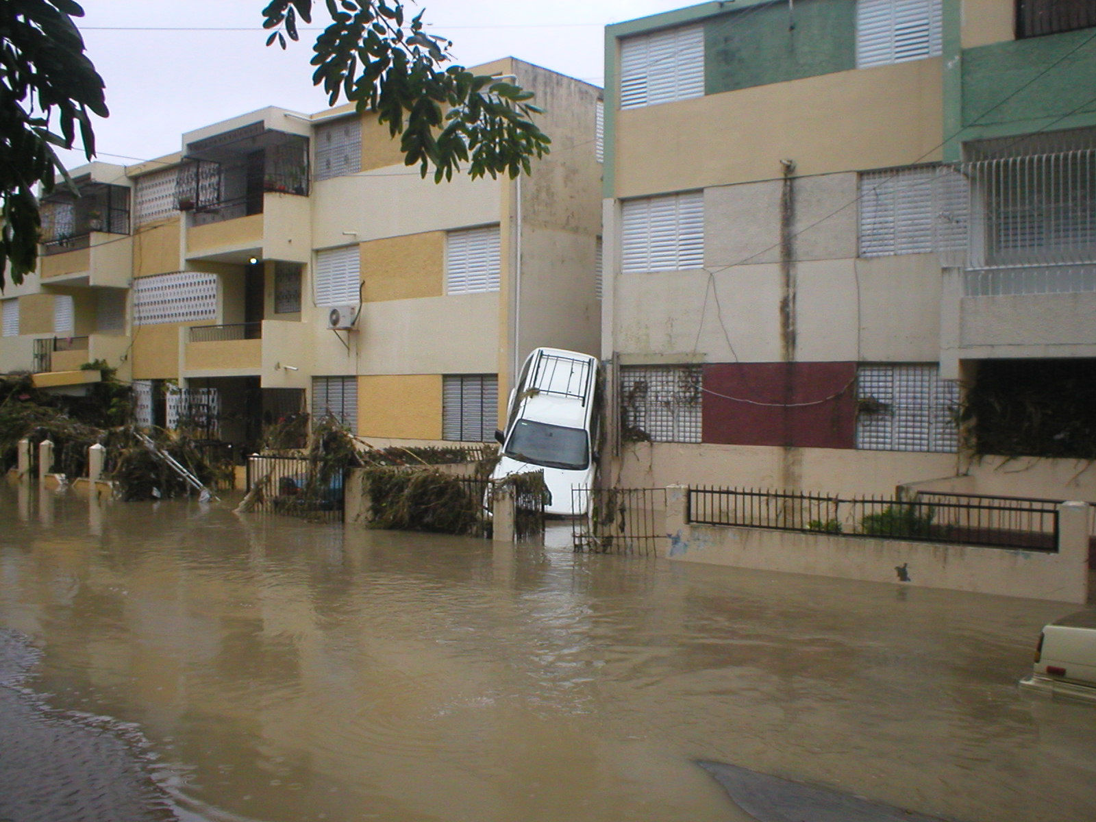 Fotos tormenta tropical Olga Area de Santiago, Republica Dominicana Diciembre 12 2007