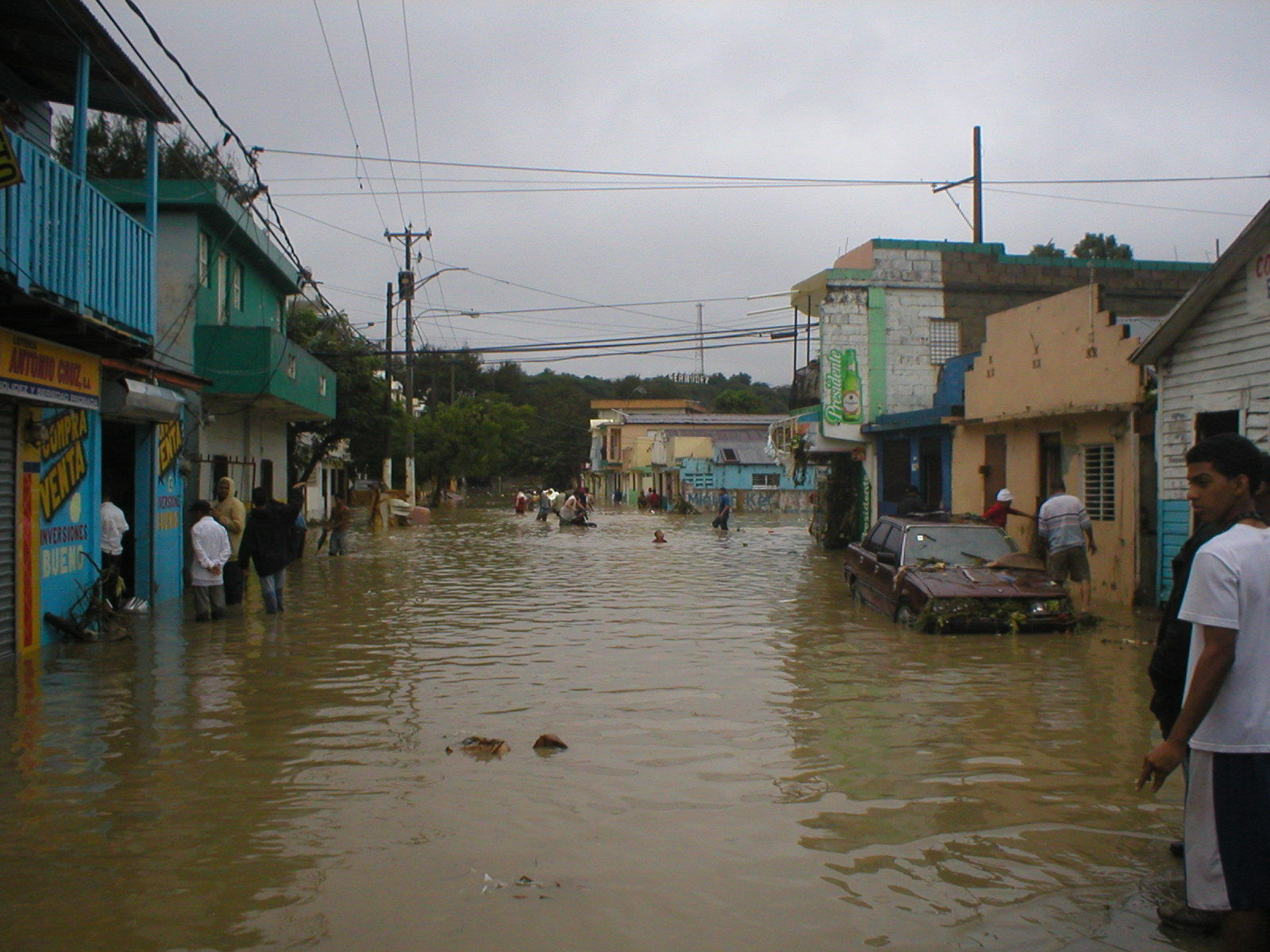 Fotos tormenta tropical Olga Area de Santiago, Republica Dominicana Diciembre 12 2007