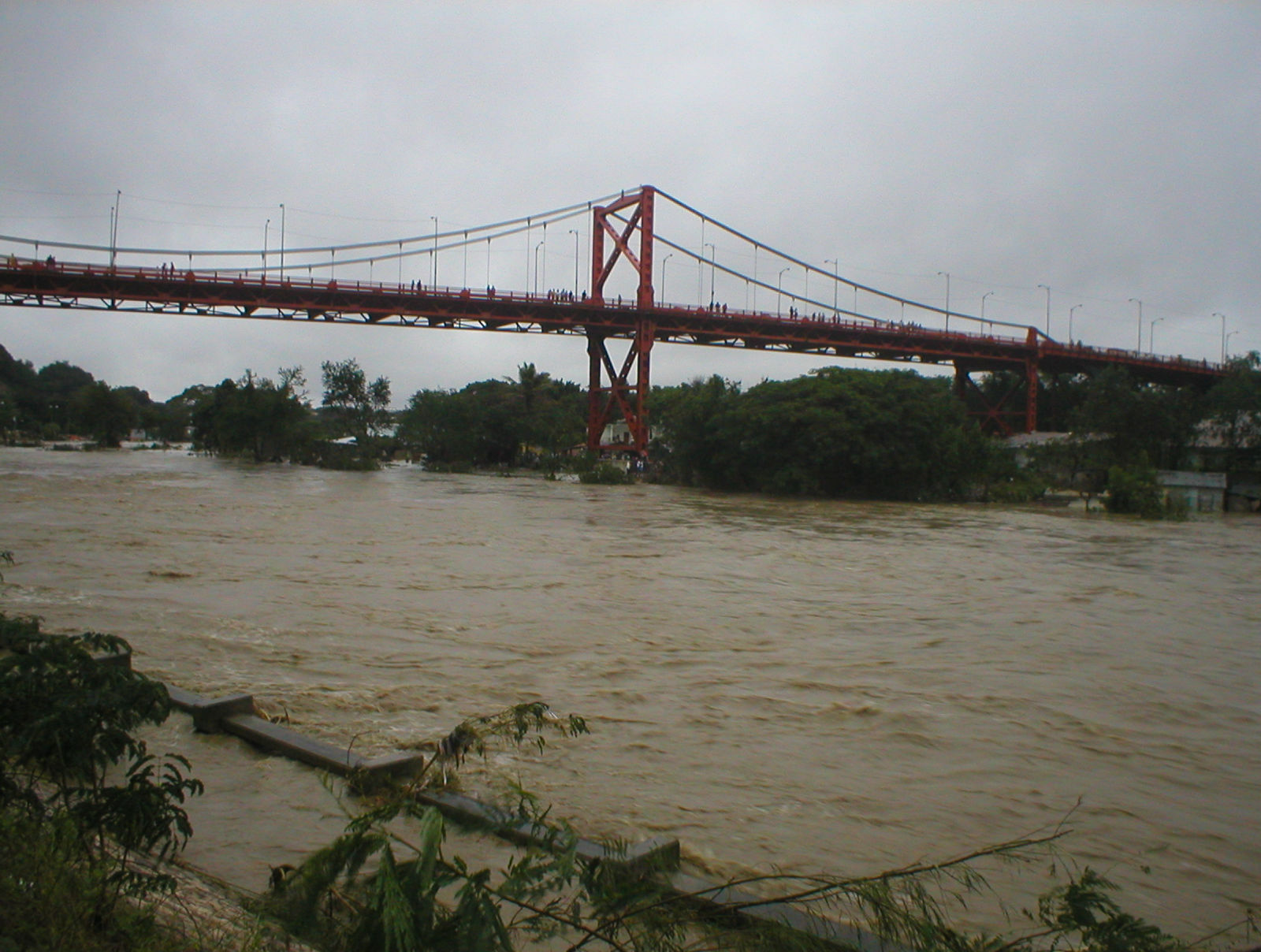 Fotos tormenta tropical Olga Area de Santiago, Republica Dominicana Diciembre 12 2007