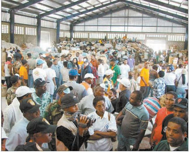 Fotos de Inundaciones Area de Jimaní, Republica Dominicana Mayo 24, 2004