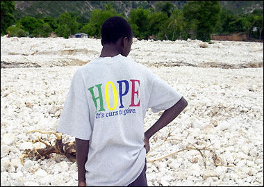 Fotos de Inundaciones Area de Jimaní, Republica Dominicana Mayo 24, 2004