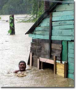 Fotos de Inundaciones Area de Jimaní, Republica Dominicana Mayo 24, 2004