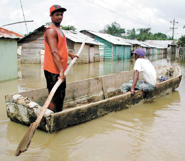 Fotos de Inundaciones Area de Jimaní, Republica Dominicana Mayo 24, 2004