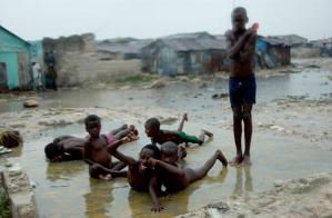 Fotos de Inundaciones Area de Jimaní, Republica Dominicana Mayo 24, 2004