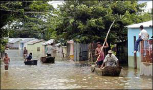 Fotos de Inundaciones Area de Jimaní, Republica Dominicana Mayo 24, 2004