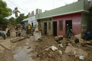 Fotos de Inundaciones Area de Jimaní, Republica Dominicana Mayo 24, 2004