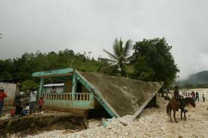 Fotos de Inundaciones Area de Jimaní, Republica Dominicana Mayo 24, 2004