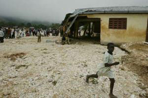 Fotos de Inundaciones Area de Jimaní, Republica Dominicana Mayo 24, 2004