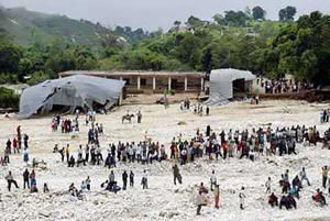 Fotos de Inundaciones Area de Jimaní, Republica Dominicana Mayo 24, 2004