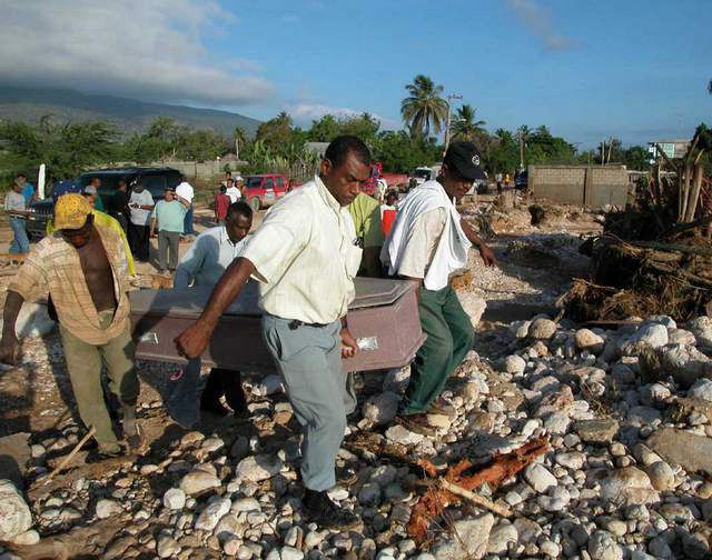 Fotos de Inundaciones Area de Jimaní, Republica Dominicana Mayo 24, 2004