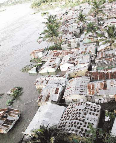 Fotos de Inundaciones Area de Jimaní, Republica Dominicana Mayo 24, 2004