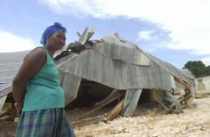 Fotos de Inundaciones Area de Jimaní, Republica Dominicana Mayo 24, 2004