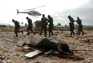 Fotos de Inundaciones Area de Jimaní, Republica Dominicana Mayo 24, 2004